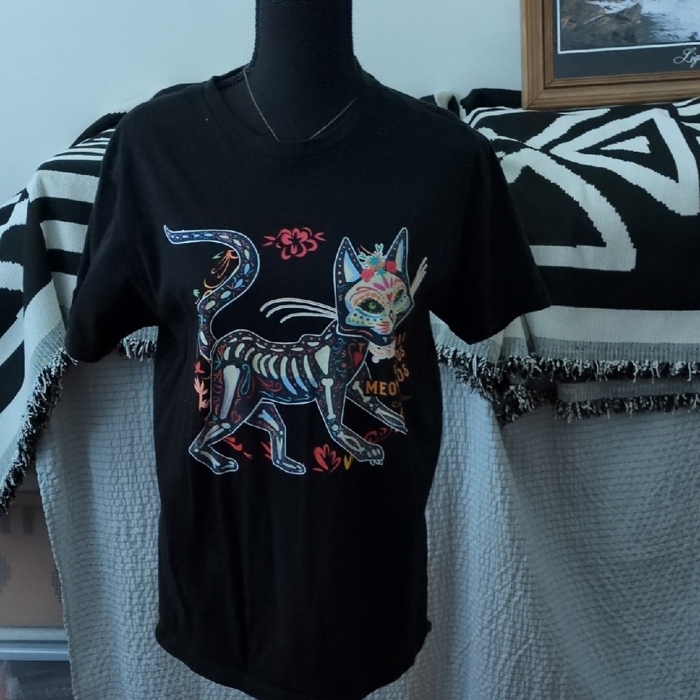 Black Cat Graphic Tee